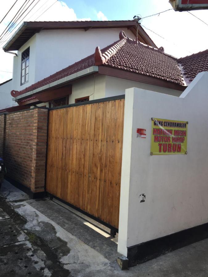 Villa Buddha Malioboro Yogyakarta Exterior photo